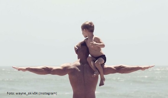 Las Acrobacias Verticales de un Padre soltero y su Hijo arrasan en Instagram