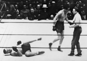 Max Baer manda a la lona a Primo Carnera Campeones de los Pesos Pesados (I) : De Jack Dempsey a Joe Louis (1919-1949)