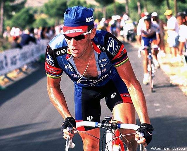 Lance Armstrong durante una etapa de la Vuelta a España de 1998 ¿Es Lance Armstrong una Leyenda del Ciclismo o el mayor Fraude de la Historia del Deporte ? 