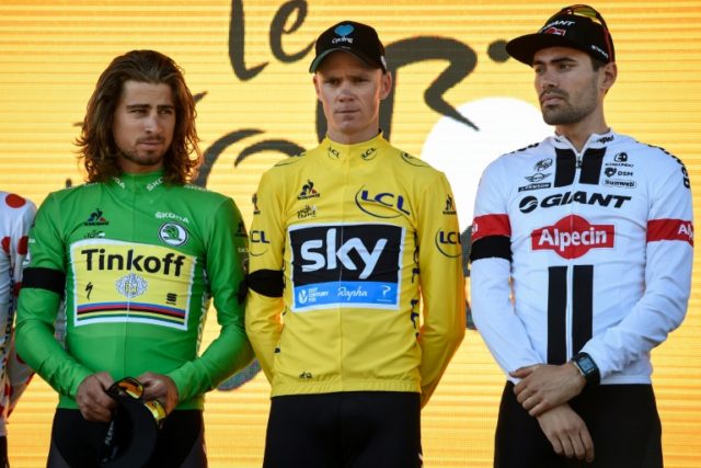 Sagan, Froome y Dumoulin en el podio del Tour de Francia 2016, Sagan, Froome y Dumoulin en el podio del Tour de Francia 2016. Ese día Dumoulin sacó 1:03 a Froome en la crono de 44 Km, ¿ Derrotará Tom Dumoulin a Chris Froome en el Tour de Francia 2018 ?
